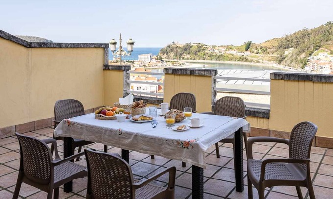 Ribadesella House | La Nogalera - With views of the sea and the mountains