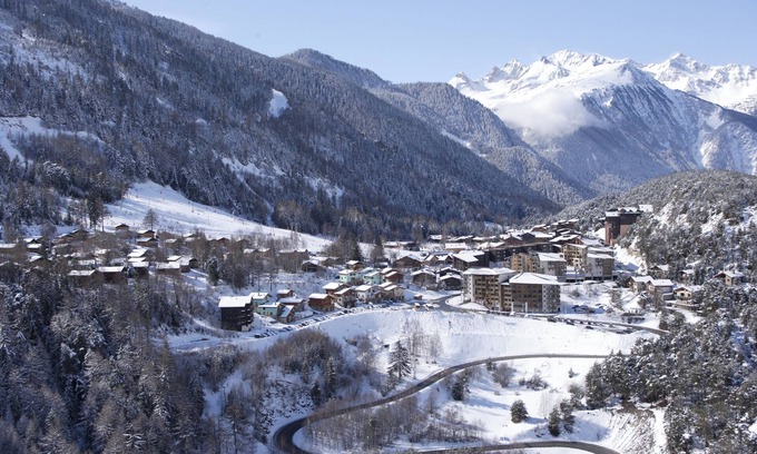 Villarodin-Bourget Apartment | La Norma- magnificent view- sleeps 6-9