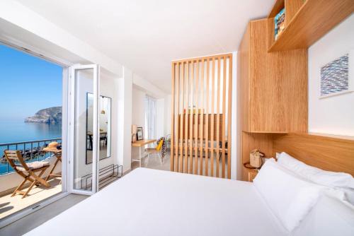 Sant'Angelo Apartment | La PerlaNera Sant'Angelo Sea View Apartment