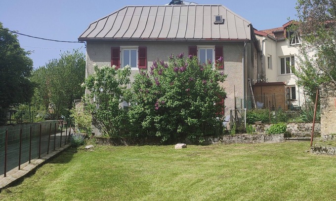 Avignon-les-Saint-Claude House | La Petite Maison