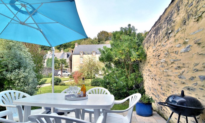 Ille-et-Vilaine Ski Chalet | La Petite Émilie