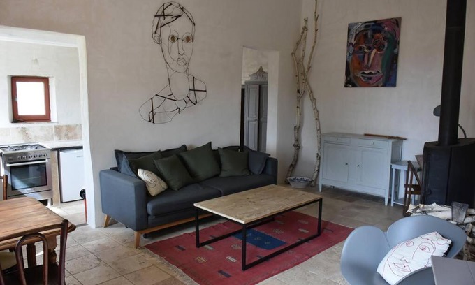 Seguret House | La petite maison des artistes