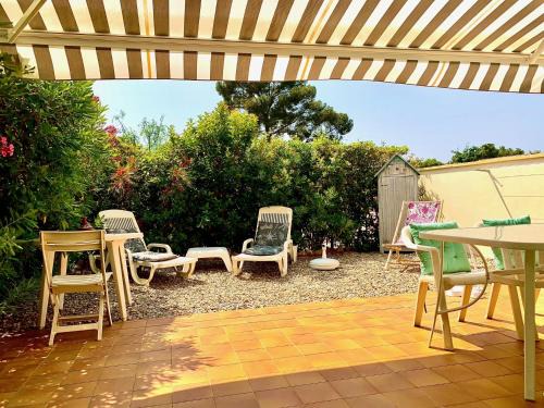 Sanary-sur-Mer Apartment | La plage, calme et jardin