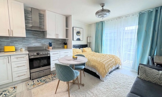 Point Loma Apartment | La Playa Luxury Studio, Steps to Ocean, Designer Point Loma Haven