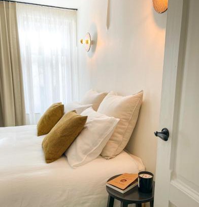 Oudenaarde House | La Porte Rouge - The Red Door