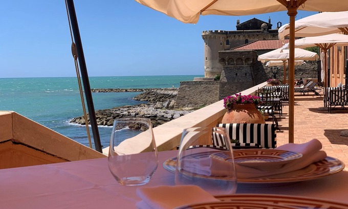 Palo Laziale Hotel | La Posta Vecchia Hotel