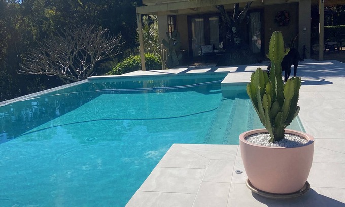 Terranora Cottage | La Provence Cottage near Coolangatta and Byron Bay