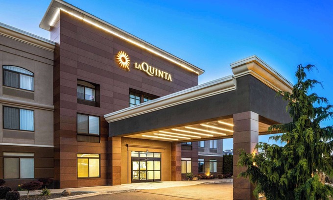 Tri-Cities Hotel | La Quinta Inn & Suites by Wyndham Kennewick