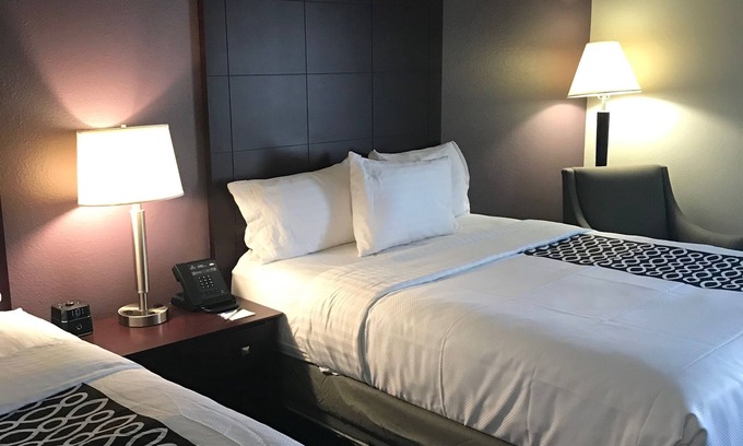 Aurora Hotel | La Quinta Inn & Suites by Wyndham Denver Aurora Medical