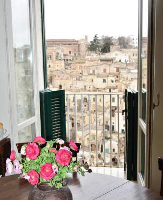 Sasso Caveoso Apartment | La Regina Historic House