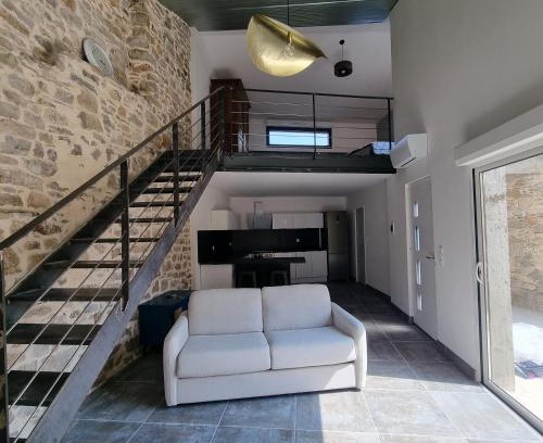 Compregnac Apartment | La Remise