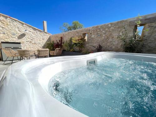 Saint-Andre-de-Sangonis House | La Remise-Gîte de charme 7 personnes avec jacuzzi