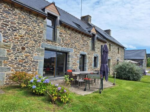 Mur-de-Bretagne House | LA ROSELIERE - Les Vergers de Guerledan