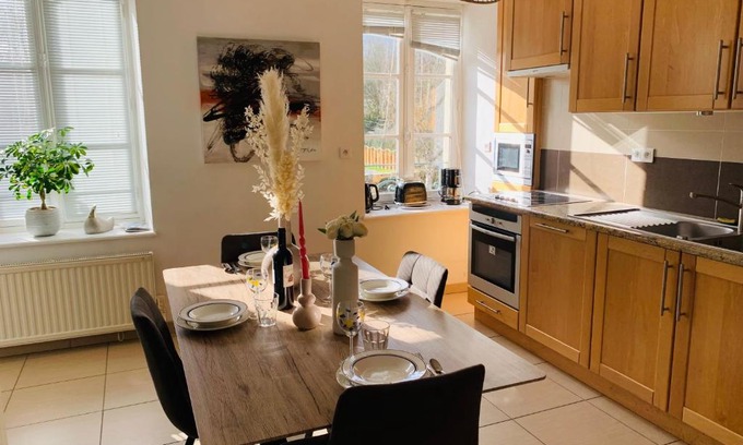 Jugon-les-Lacs-Commune-Nouvelle Apartment | La roseraie de L arguenon, spacieux appartement centre ville