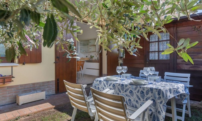 Fossanova San Marco Apartment | La Sammartina Garden Apartment x6