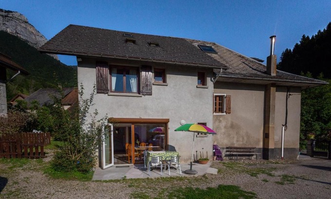 Saint-Pierre-d'Entremont Apartment | La source de St Meme