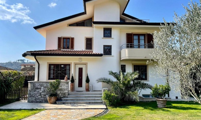 Stiava Bed & Breakfast | La Stagione dell'Arte B&B