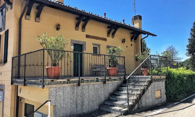 Premeno House | La Stazione