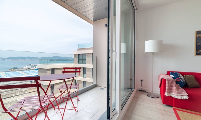 Vigo Apartment | La Terraza de Beiramar