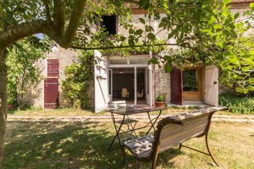 Livry Bed & Breakfast | La Thibaude - Livry