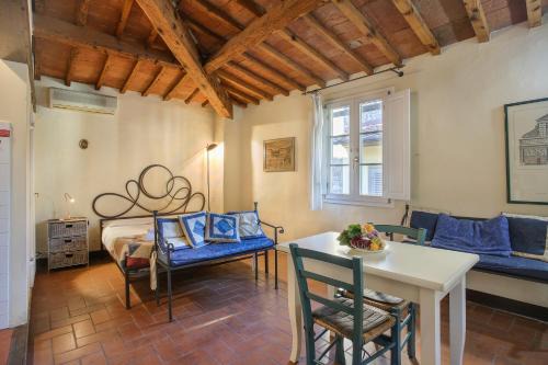 San Giovanni Apartment | La Torre di Dante