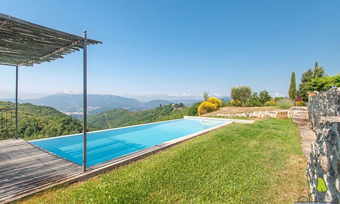 Montelovesco Villa | La Torre, private holiday home in a watchtower with pool