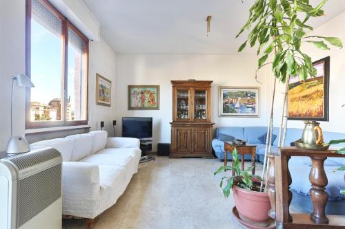 San Jacopino Apartment | La tua Casa a Firenze con parcheggio privato per 2 auto