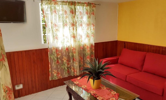 Le Gosier Apartment | La verdure