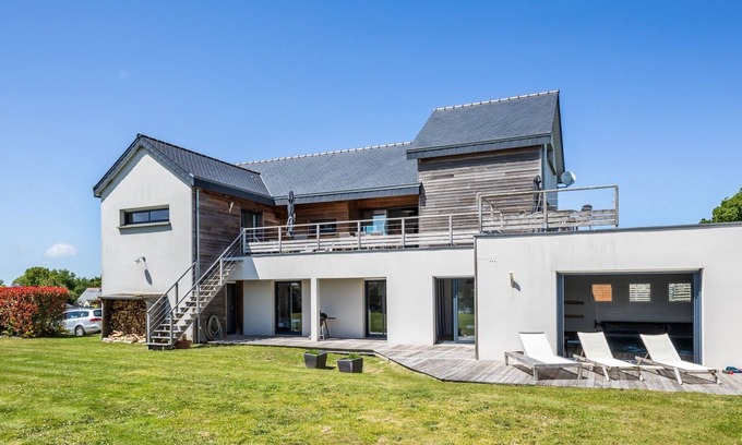 Saint-Cast-le-Guildo House | LA VILLA DU BAY - Villa avec piscine intérieure