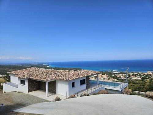 Solenzara House | LABELLE- Vue mer panoramique - Piscine privée - Clim -WIFI