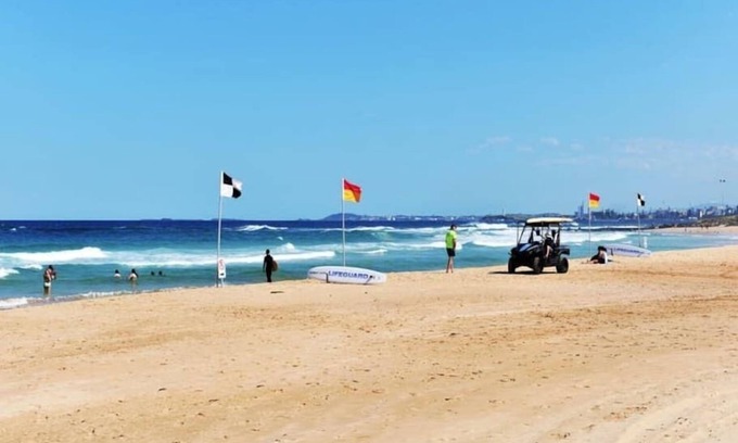 East Corrimal House | Lagoon House - Private Pool & Pet friendly