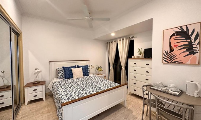 Clifton Beach House | Lahania by the Sea - JJ Place