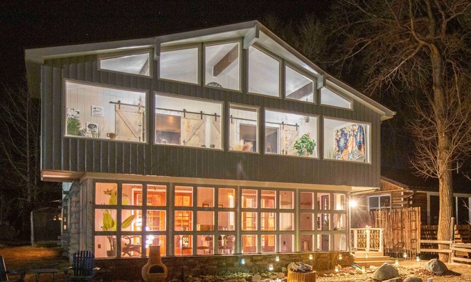 Twin Lakes Cabin | Lake Cabin w/King Bed, Foodie Kitchen, & Views