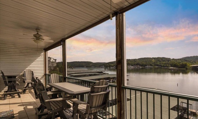 Camdenton Condo | Lake Condo Summary: E