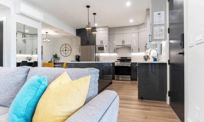 Central Okanagan House | Lake Country Vacay | w/King Bed