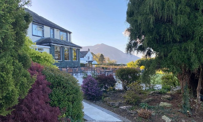 Bassenthwaite Hotel | Lake District Castle Inn