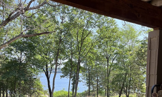 Rogers House | Lake Front Cozy Cabin, Swim, Boat, Bike, Relax, Canoe, Kayak, Fire Pit and more