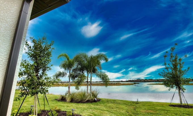 Nokomis House | Lake Front View, 6 miles from beaches