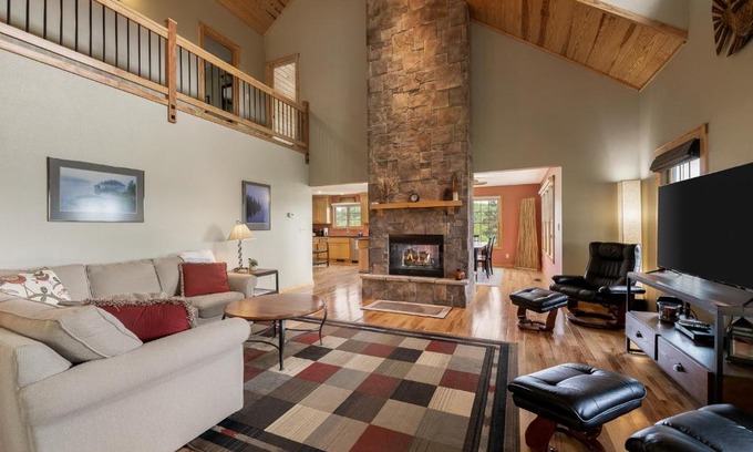 Eureka Springs House | Lake Haven
