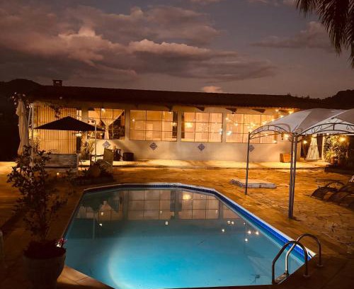 Morungaba House | Lake House
