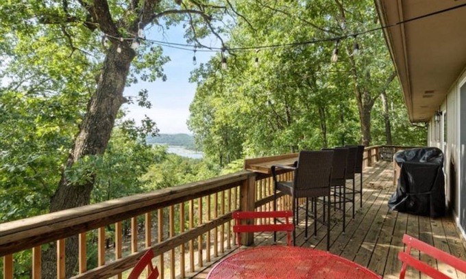 Lost Bridge Village House | Lake House Landing w/view of sailboat cove, quiet street