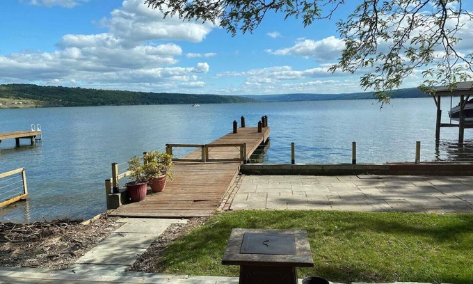 Lansing House | Lake Living w/Salt Water Hot Tub