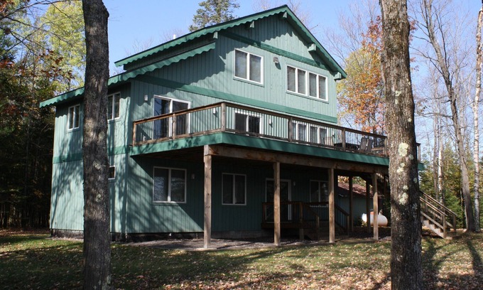 Cable House | Lake Namakagon Sunrise Cove~Unwind & Reconnect. Private dock, 2 kayaks, row boat