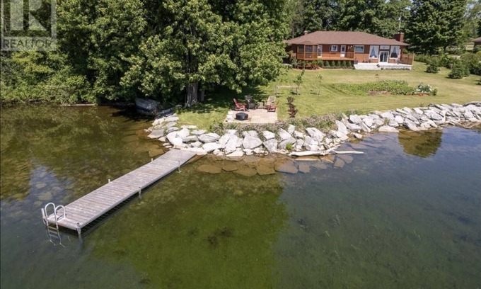 Prince Edward Cottage | Lake On The Mountain Paradise