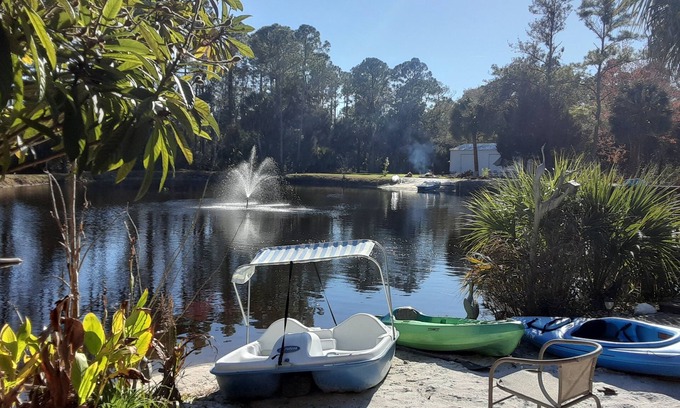Steinhatchee House | Lake Retreat of Steinhatchee- The place for scallop season, fun and memories!