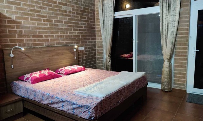 Heggadadevankote Resort | Lake side retreat with earthen cottages
