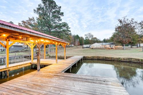Milledgeville House | Lake Sinclair Since Day 1 Family Lake House