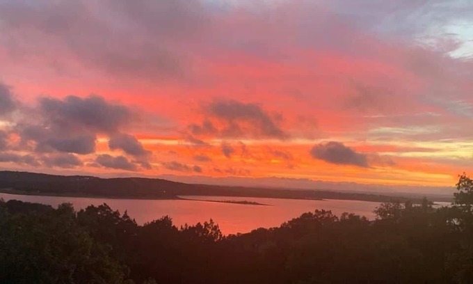 Canyon Lake House | Lake View Oasis - Lake & Boat Ramps OPEN; Rivers for floating & fishing safe too