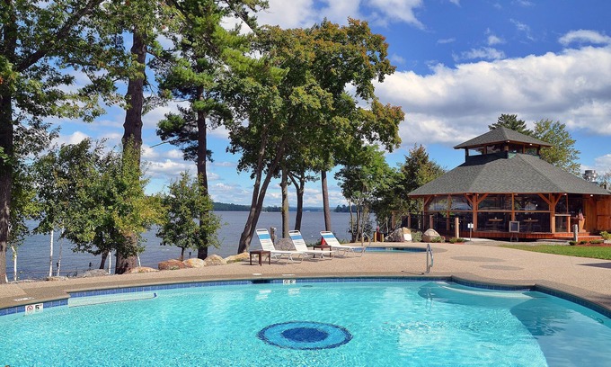 Weirs Beach House | π Lake Winnipesaukee Vacation at Akwa Marina π Beach, Pool, Hot Tub, Beach Bar