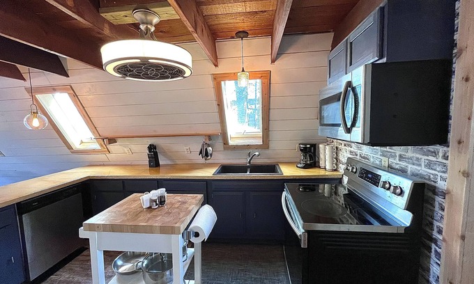 Hoyt Cabin | LakeFire Cabin: A-Frame, Modern Touches, Steps from Lake, Lake Views w/ Fire Pit